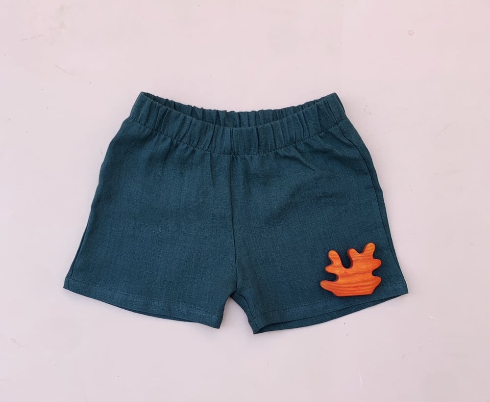 Image of Everyday linen shorts forest & berry